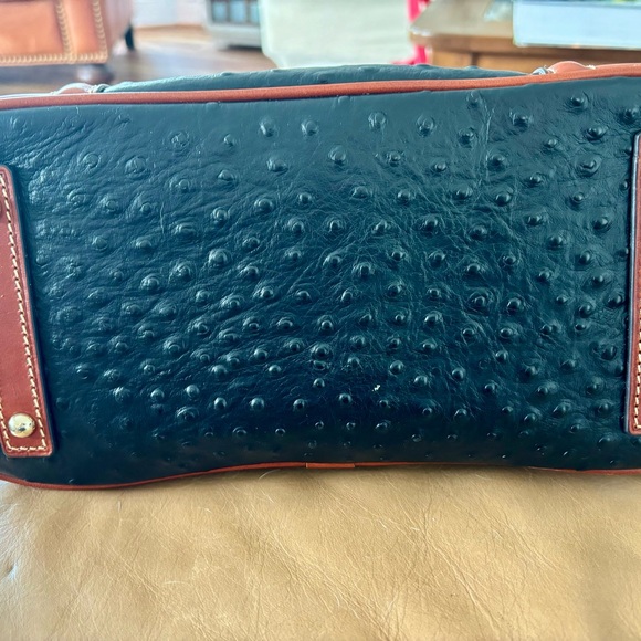 Dooney Burke purse-NWOT - Picture 5 of 5